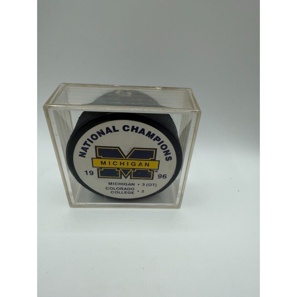 1996 Michigan Wolverines National Champions Hockey Puck NCAA With Display Case